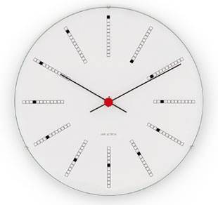 La compañía de diseño Rosendahl relanza los relojes de pared de Arne Jacobsen
