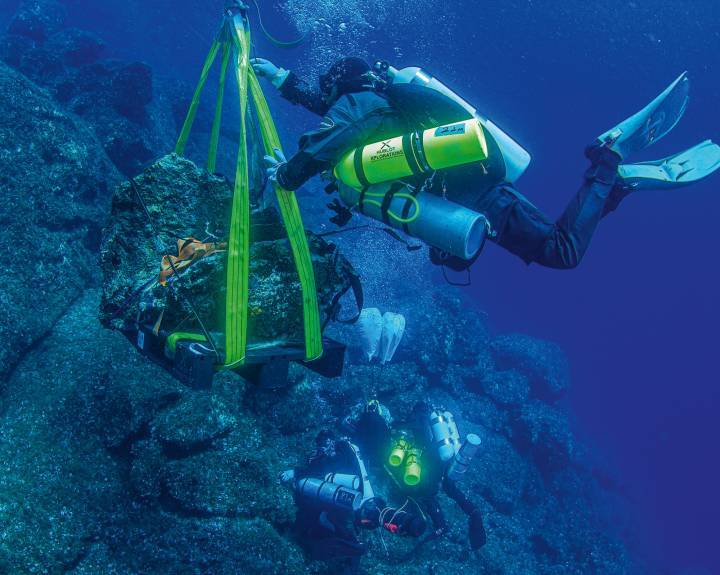 Mover rocas derrumbadas con ayuda de globos