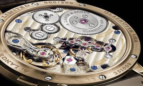 A. Lange & Söhne presenta el Zeitwerk Honeygold “Lumen“