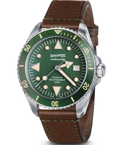 Eberhard & Co. Scafograf 300 MCMLIX con esfera y bisel verdes 