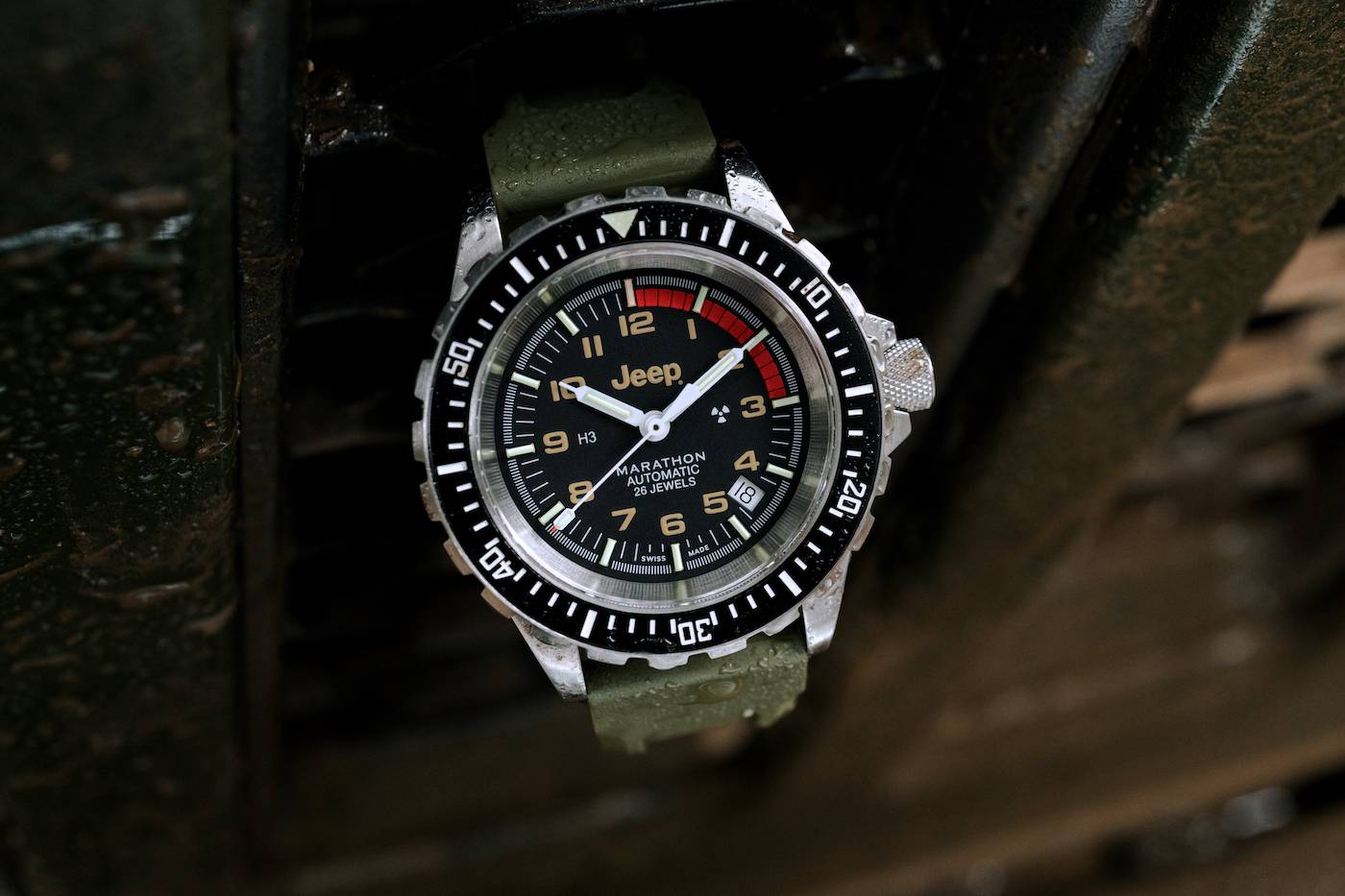 Marathon Watch y Jeep® colaboran en una colección de relojes