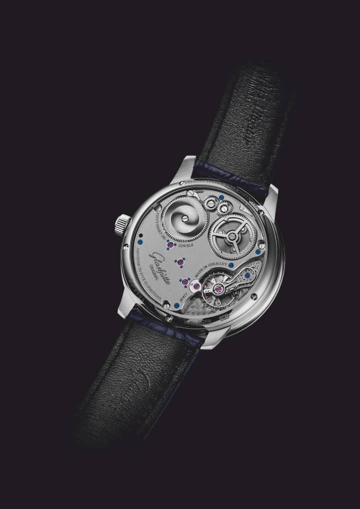 Glashütte Original presenta el Senator Chronometer azul plateado