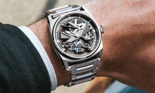 Con el T360, Code41 presenta su primer tourbillon