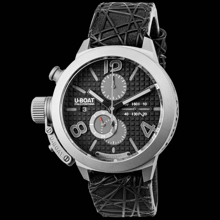 El U-Boat Classico Chrono añade un 45 Titanium Tungsten con una esfera tipo gofre